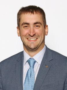 Headshot of Andrew Simms