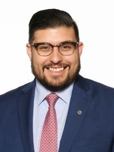 Headshot of Daniel Pavia