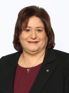 Headshot of Diane Flores