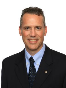 Headshot of John Lutz