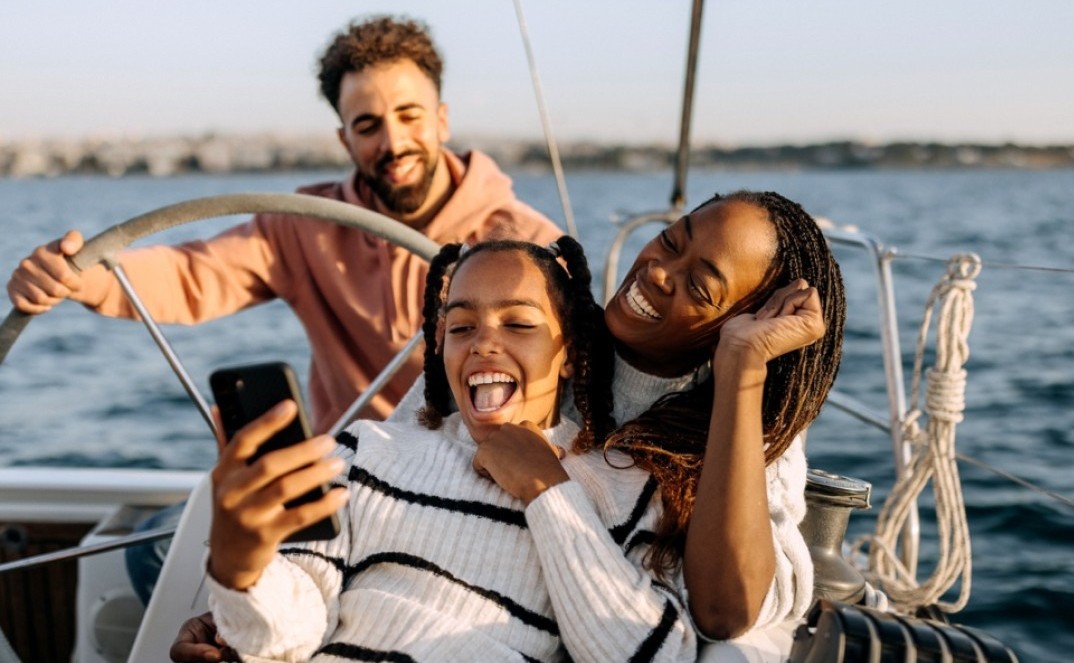 Image of people taking a selfie photo